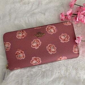 SOLD❌Coach Accordion Zip Wallet Rose Print